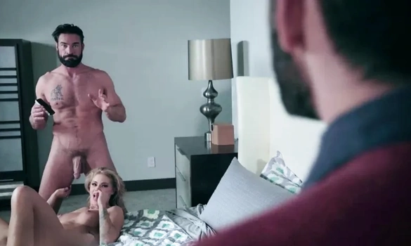 Интеллигент застукал свою жену с другим в собственном доме