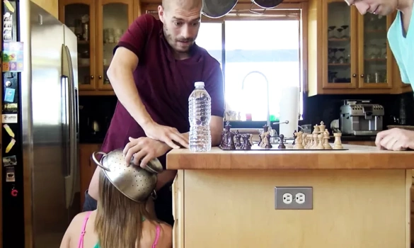 Надо иметь талант чтоб играть в шахматы и ебать чужую телку одновременно и так чтоб друг не увидел