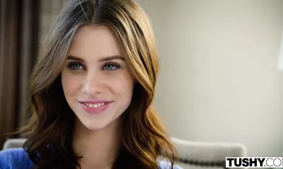 Скромная девушка обожает долбежку в анальную дырку