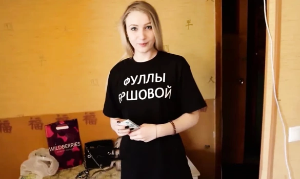 Трахнул сводную сестру за то что воровала деньги у мамы - русский домашний секс