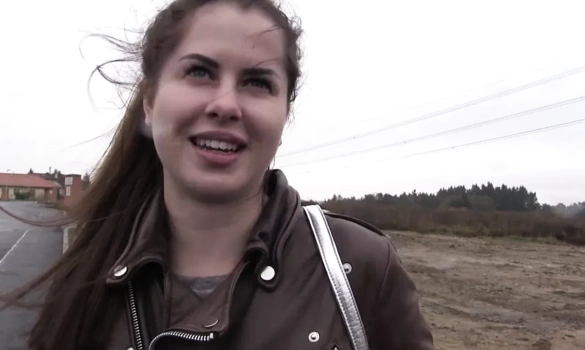 Чешский порно пикап - русскую девушку выебали в машине на окраине города