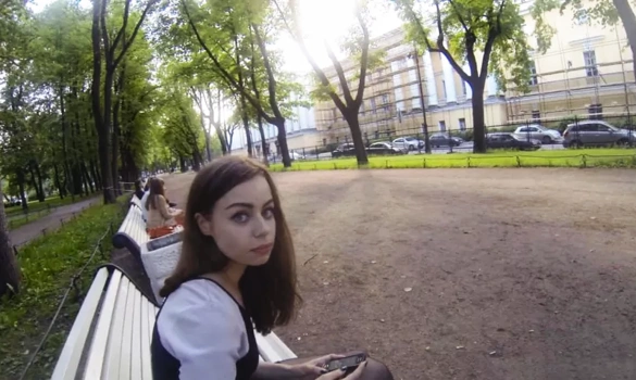 Развел русскую студентку как дурочку - сказал что хочет просто познакомится, а сам трахнул в тот же день