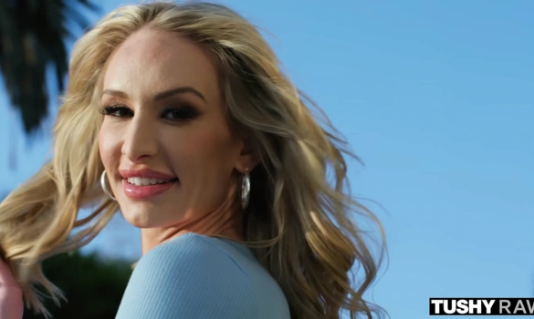 Познакомился со зрелой блондинкой и классно оттрахал дома