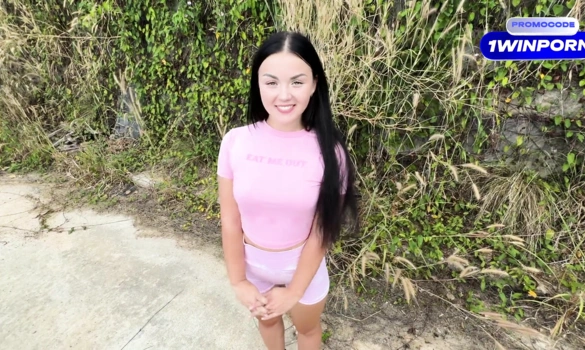 Милашка согласилась на секс с незнакомцем